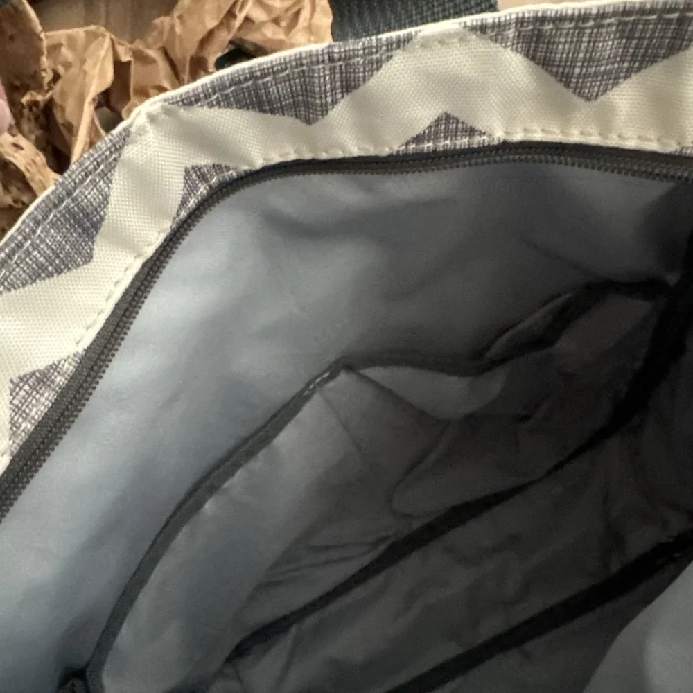 Skip Hop Duo‎ Signature Diaper Bag Gray Chevron With Pad